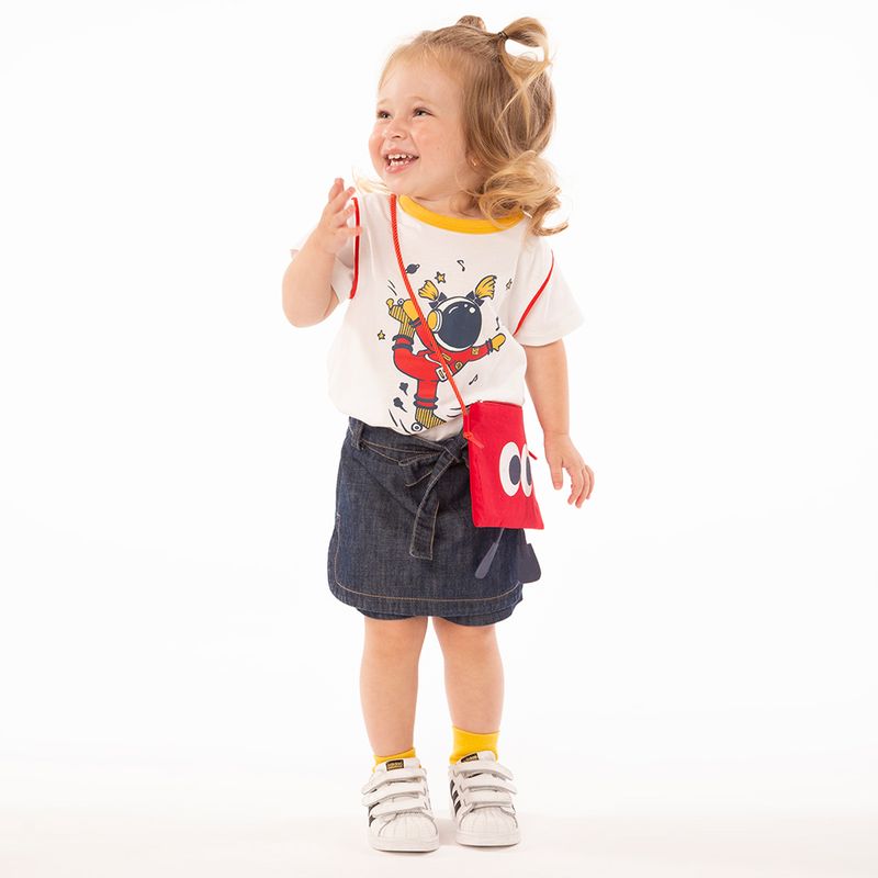 roupa-toddler-camiseta-space-skater-menina-off-white-green-by-missako-G6622082-011-2