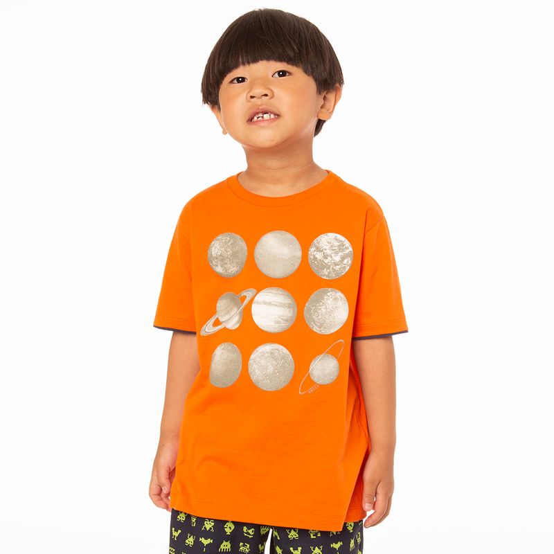 roupa-infantil-camiseta-solar-system-manga-curta-menino-laranja-green-by-missako-G6636204-400-1