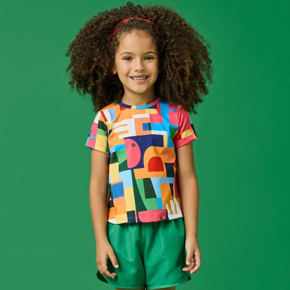 Camiseta Infantil Menina Estelar Multicolorida