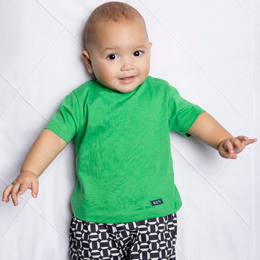 Camiseta Bebê Menino Brincar Verde